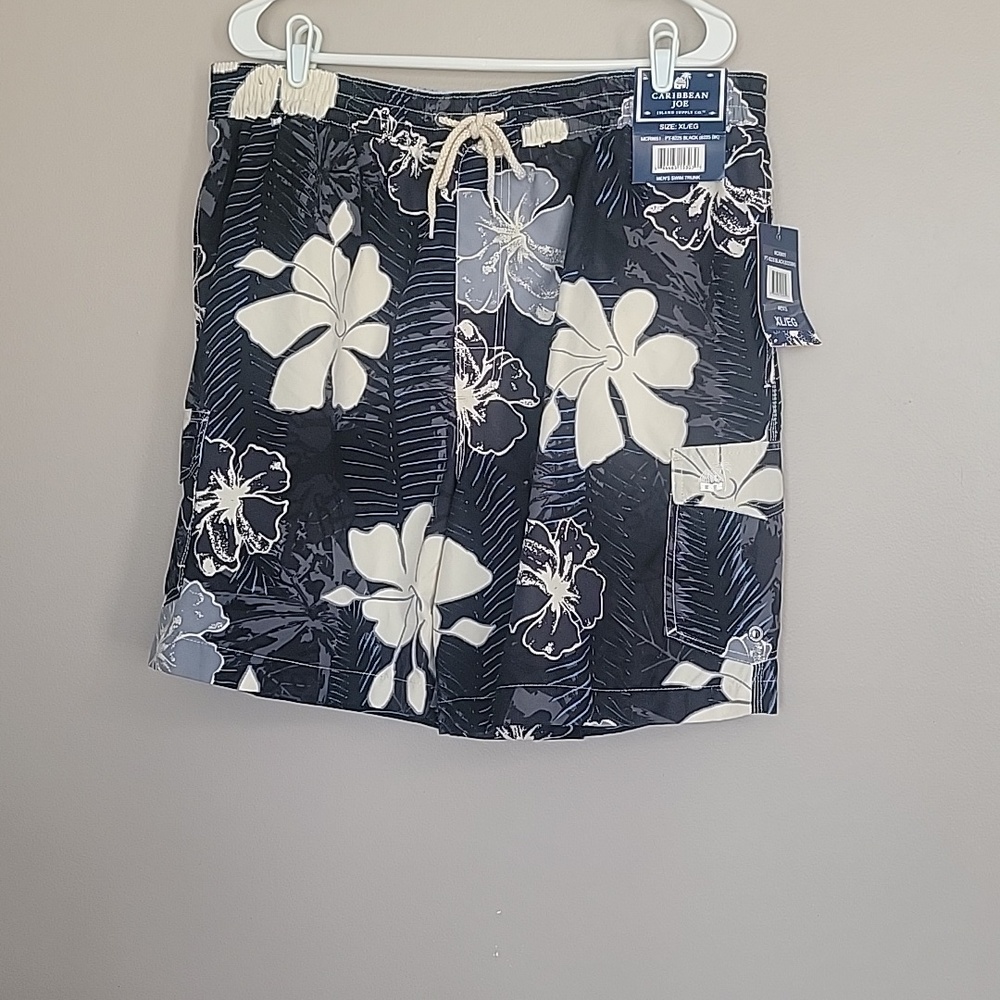 Caribbean Joe Black Gray White Blue Floral Swim Trunks Size XL  NWT